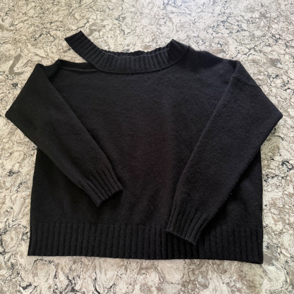 Vince Wool Cashmere Sweater Cutout Off the Shoulder Black Size S Small